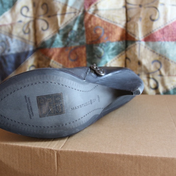 New Max Studio Black Booties - Size 8 1/2 - Picture 7 of 9